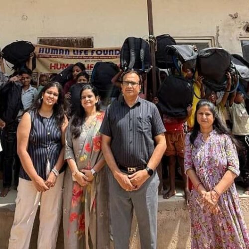 Supports Children with Free School Bags